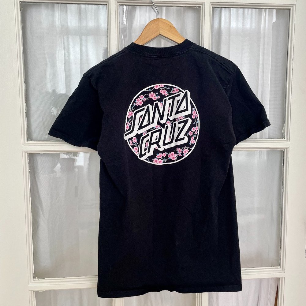 Santa Cruz Skateboards Cherry Blossoms Floral Black T-Shirt (Medium)